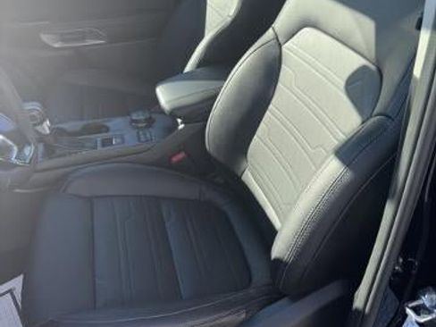 New 2025 Ford Ranger Lariat w/ FX4 Off-Road Package image 18