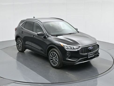 New 2025 Ford Escape SE image 37