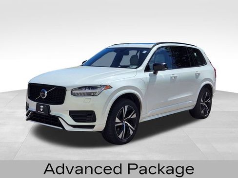 Used 2022 Volvo XC90 T8 R-Design w/ Advanced Package image 4