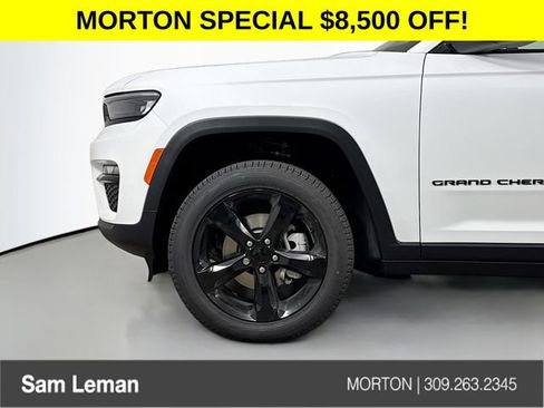 New 2025 Jeep Grand Cherokee Limited w/ Black Appearance Package image 32