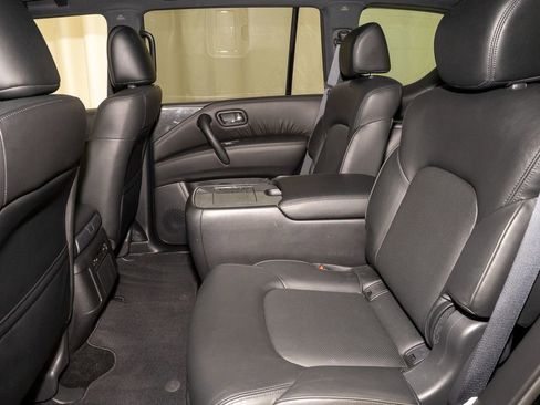 Used 2023 Nissan Armada SL w/ Midnight Edition Package image 8