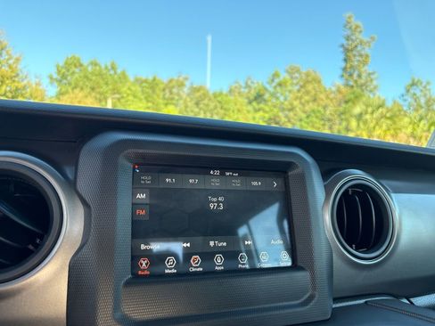 Used 2023 Jeep Gladiator Sport w/ Trailer Tow Package image 19