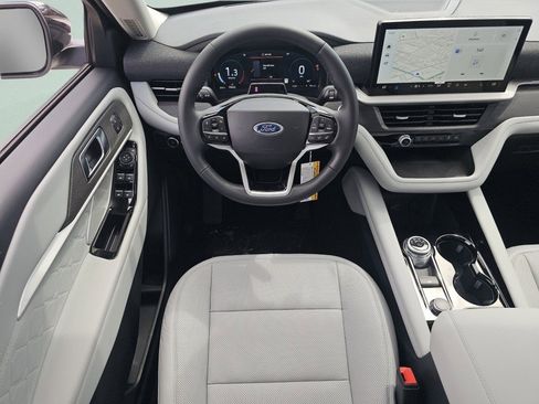 New 2026 Ford Explorer Platinum image 4