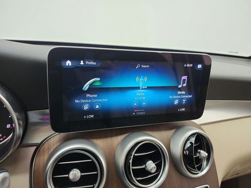 Certified 2021 Mercedes-Benz GLC 300 image 17