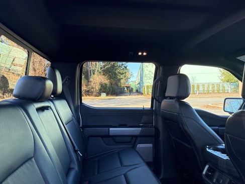 Used 2025 Ford F150 Lariat w/ Equipment Group 501A Mid image 25