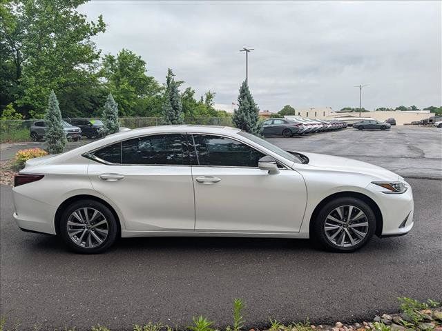 Used 2021 Lexus ES 350 w/ Accessory Package FWD image 6