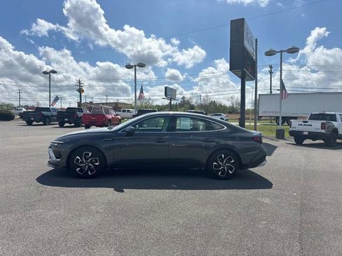 Used 2025 Hyundai Sonata SEL FWD image 7