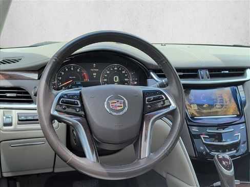 Used 2013 Cadillac XTS Platinum FWD image 14