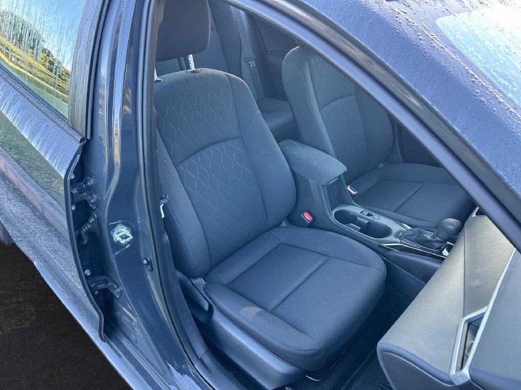Used 2026 Toyota Corolla LE FWD image 30