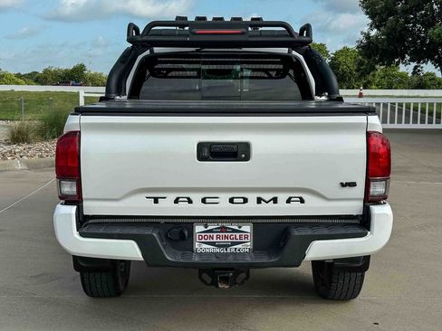 Used 2023 Toyota Tacoma SR5 w/ Technology Package AWD/4WD image 4