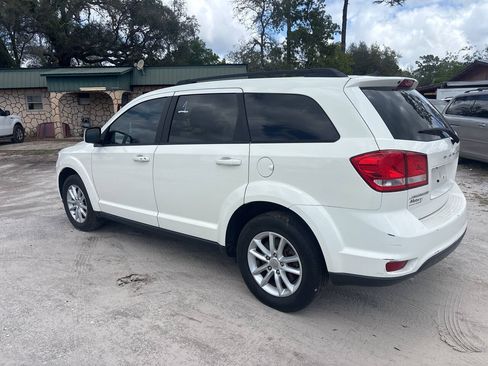 Used 2012 Dodge Journey American Value Package FWD image 4