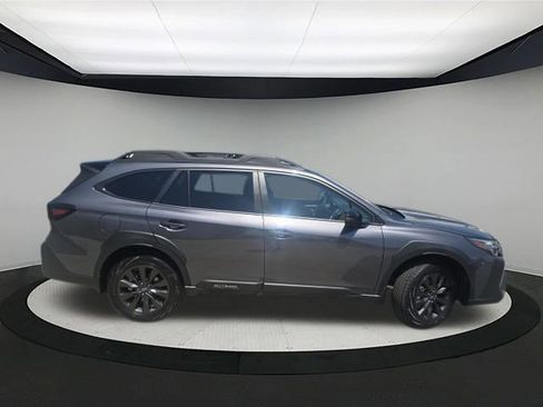 New 2025 Subaru Outback Onyx Edition XT image 8