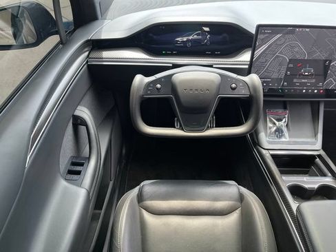 Used 2022 Tesla Model X Plaid AWD/4WD image 10