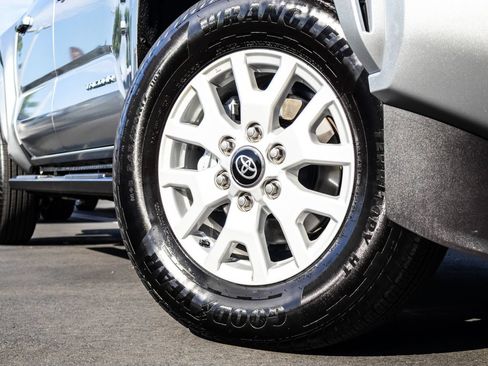 Used 2026 Toyota Tacoma SR5 AWD/4WD image 2