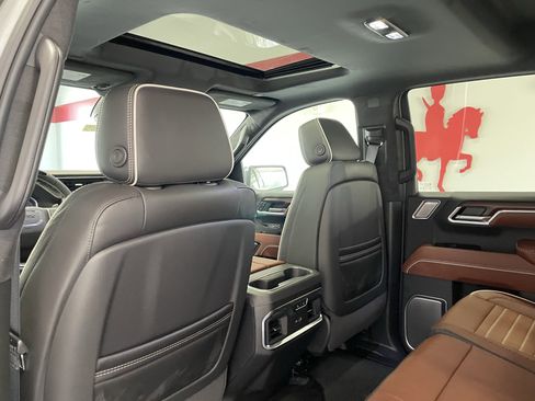 New 2026 GMC Sierra 1500 Denali Ultimate AWD/4WD image 9