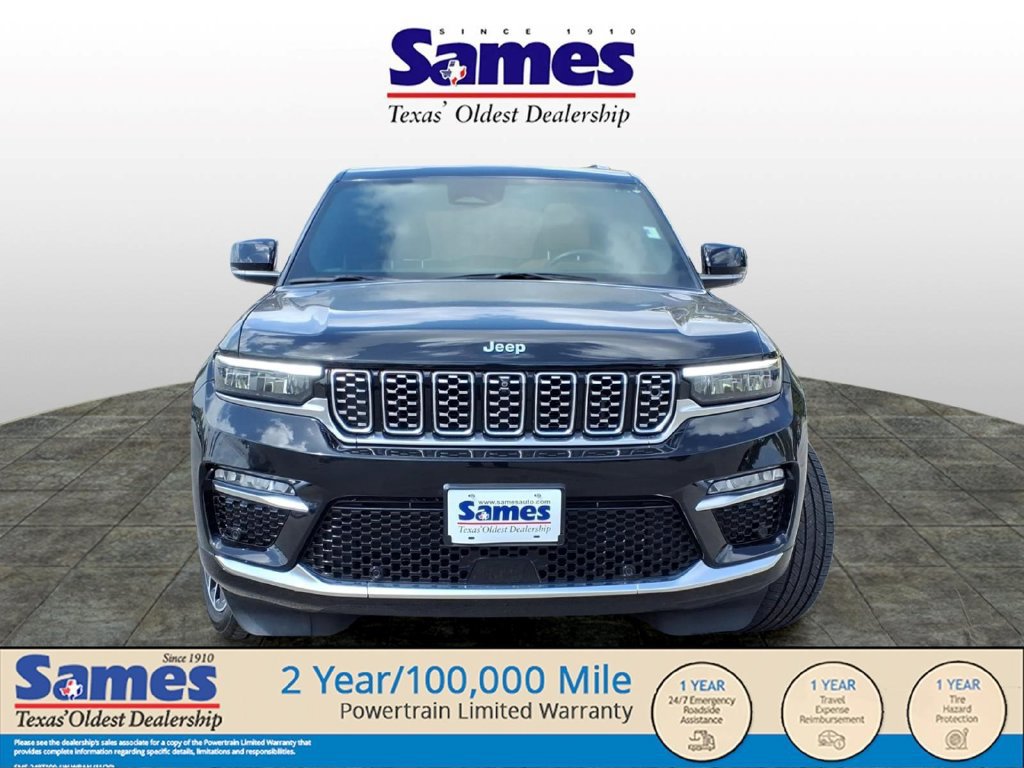 Used 2023 Jeep Grand Cherokee Summit AWD/4WD image 9