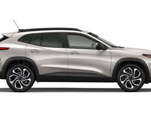 New 2026 Chevrolet Trax RS w/ Sunroof Package FWD image 5