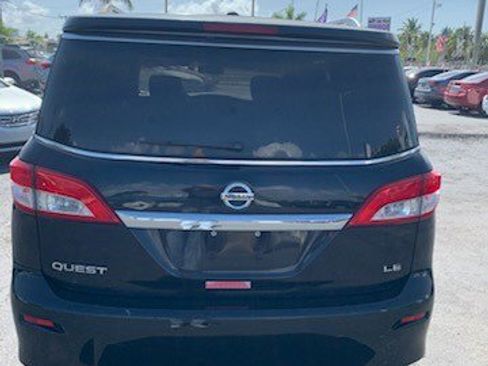 Used 2012 Nissan Quest LE w/ Value Cargo Pkg image 3