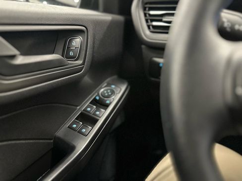 Used 2025 Ford Escape Active image 28