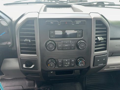 Used 2017 Ford F250 XL w/ Power Equipment Group AWD/4WD image 19