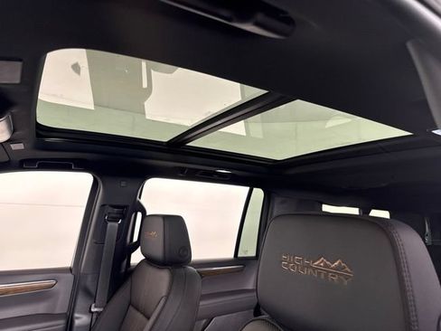 New 2026 Chevrolet Suburban High Country AWD/4WD image 22