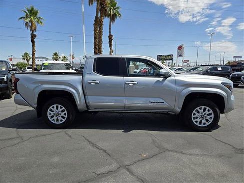 Certified 2024 Toyota Tacoma SR5 image 3