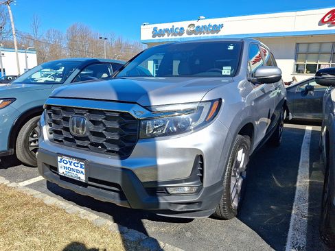 Used 2023 Honda Passport EX-L image 3