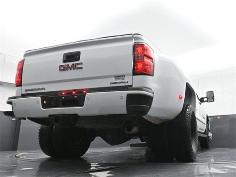 Used 2018 GMC Sierra 3500 Denali w/ Duramax Plus Package image 45