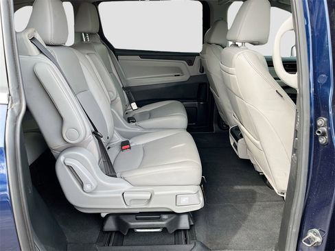 Used 2024 Honda Odyssey Touring image 30