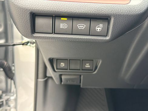 New 2026 Toyota Prius Plug-In Hybrid FWD image 37
