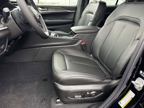 New 2026 Jeep Grand Cherokee Limited w/ Limited Altitude Package RWD image 11