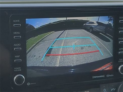 Certified 2022 Toyota Highlander XLE image 21