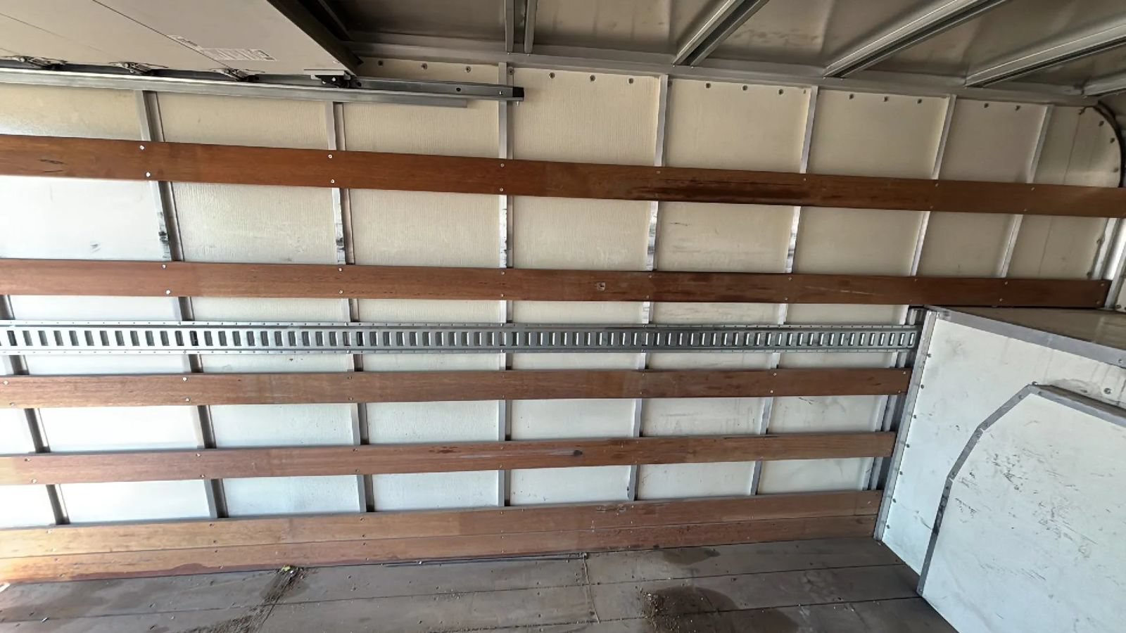 Used 2021 Ford E-350 and Econoline 350 Super Duty RWD image 36