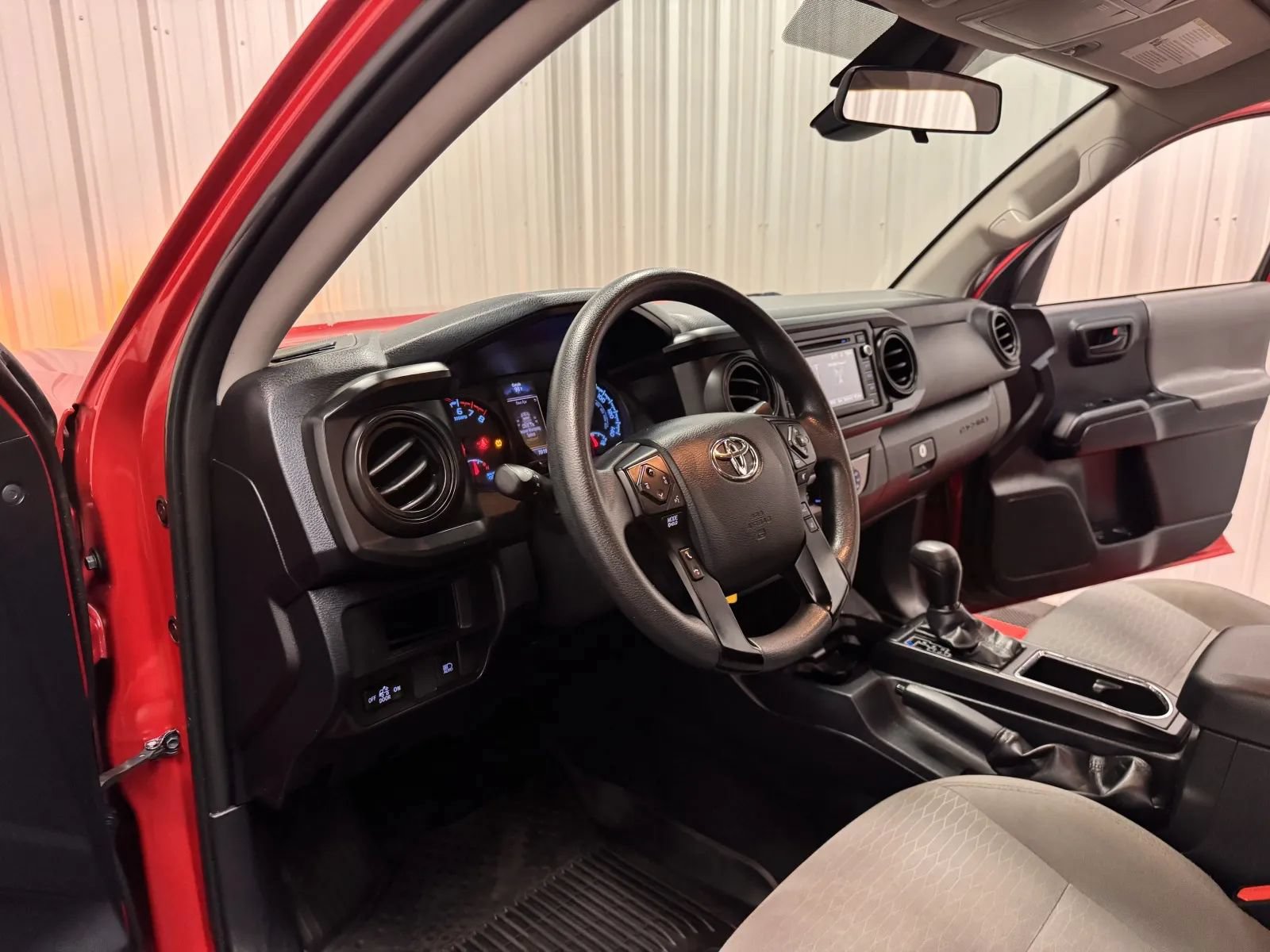 Used 2019 Toyota Tacoma SR w/ SR Convenience Package AWD/4WD image 35