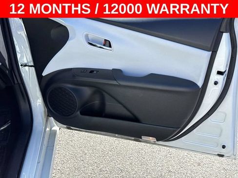 Used 2018 Toyota Prius Prime Premium FWD image 8