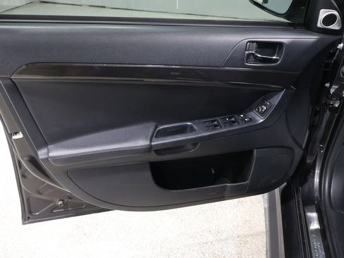 Used 2011 Mitsubishi Lancer Evolution MR image 11