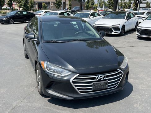 Used 2018 Hyundai Elantra SEL FWD image 4