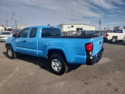 Used 2023 Toyota Tacoma SR RWD image 3