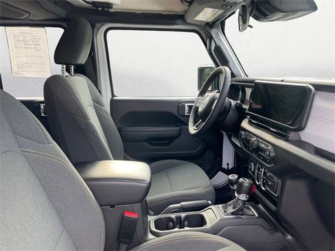 Used 2024 Jeep Wrangler Sport S image 15