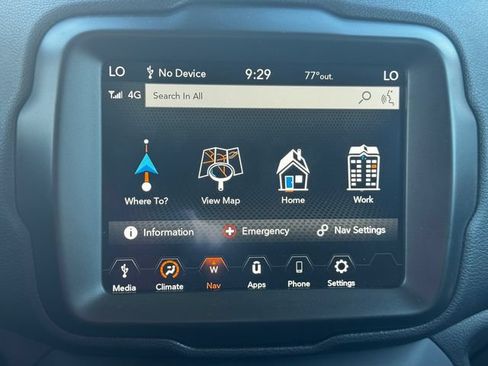 Certified 2023 Jeep Renegade Trailhawk AWD/4WD image 30