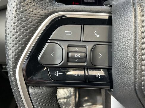 Used 2025 Toyota Tundra Platinum AWD/4WD image 12