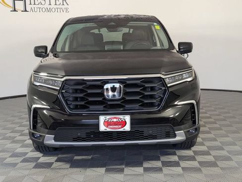 Used 2025 Honda Pilot EX-L image 3