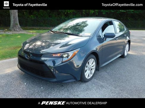 Used 2026 Toyota Corolla LE w/ LE Premium Package FWD image 1