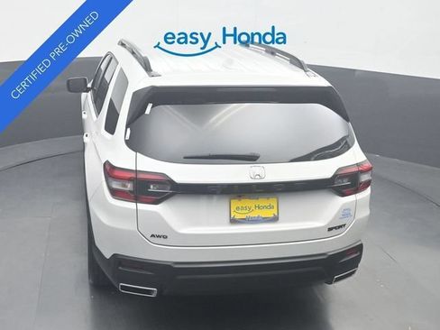 Certified 2025 Honda Pilot Sport image 24
