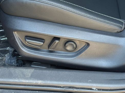 Used 2026 Toyota Camry SE FWD image 21