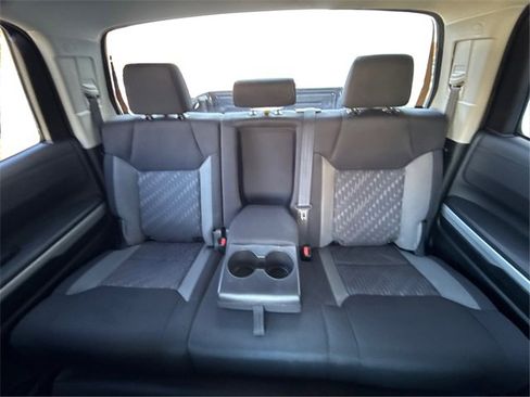Used 2018 Toyota Tundra SR5 image 15