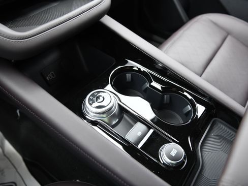 New 2026 Ford Explorer Platinum RWD image 14