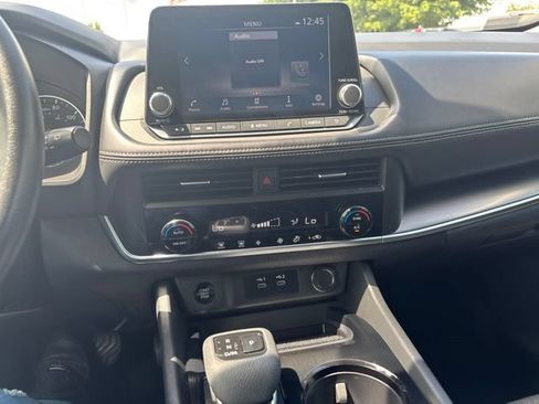 Used 2024 Nissan Rogue SV AWD/4WD image 23