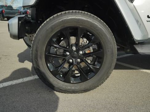 Used 2021 Jeep Wrangler Unlimited Sahara image 11