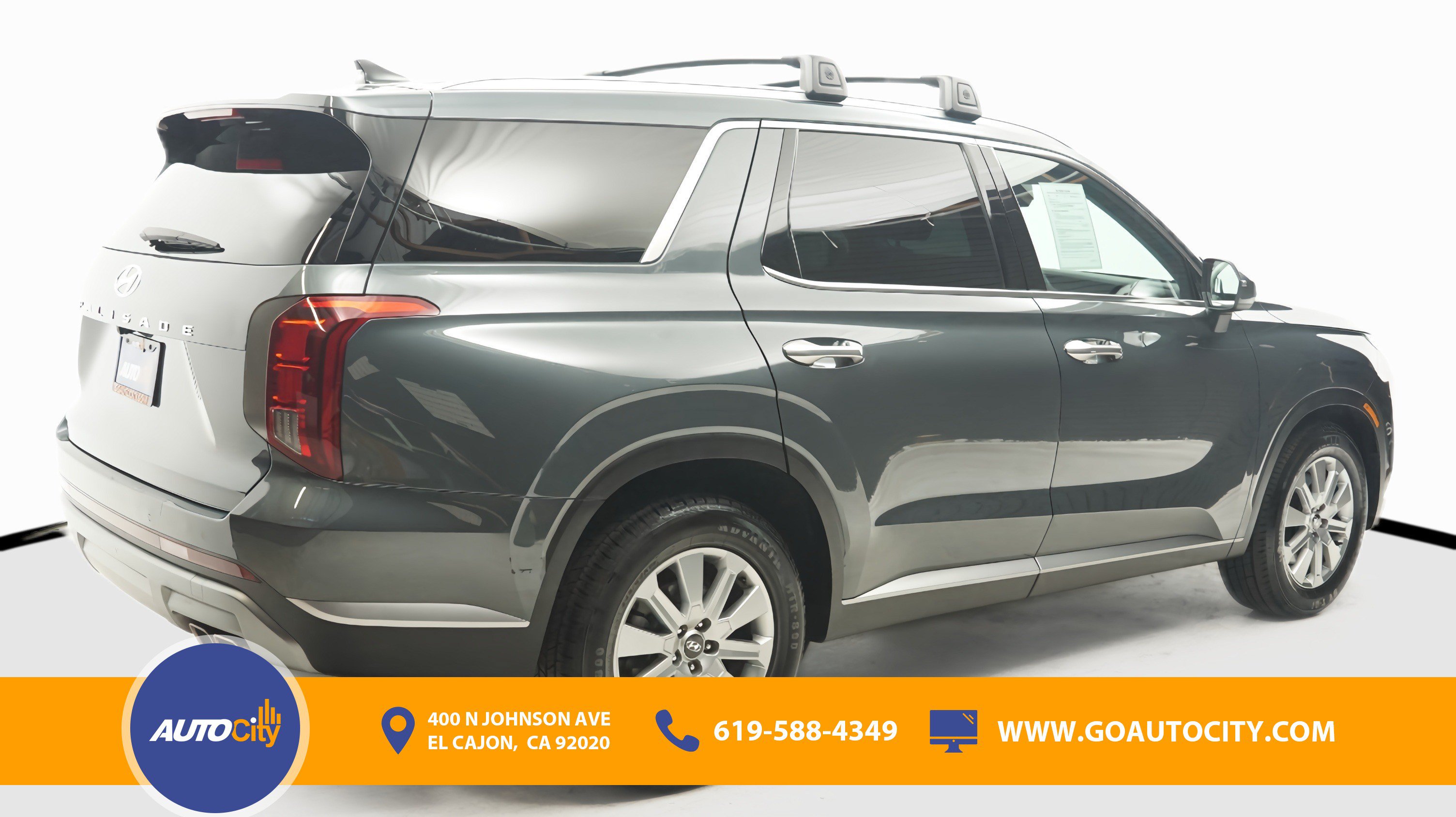 Used 2023 Hyundai Palisade SEL FWD image 6